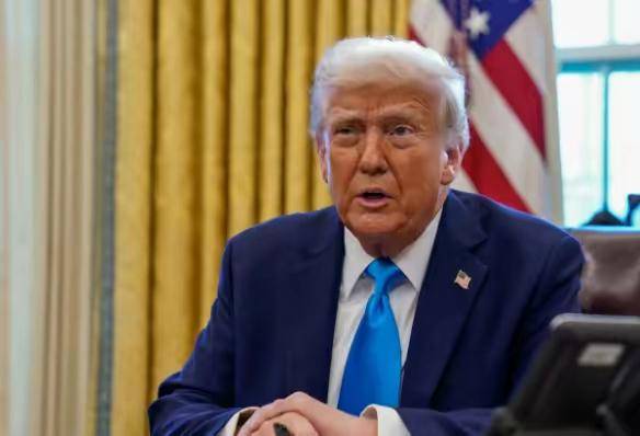 信用網怎么注册_准备登机离国信用網怎么注册，78岁特朗普上任首访，中方火速致电，对美称呼已变