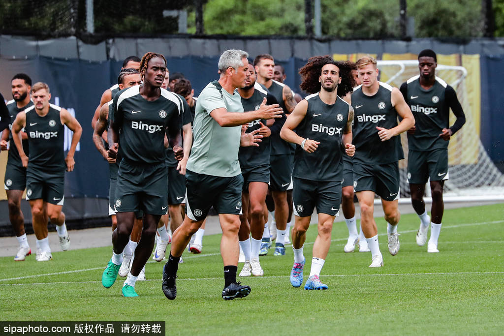 hga030皇冠app下载_切尔西加强攻势hga030皇冠app下载，力图签下加纳乔与西蒙斯重塑锋线