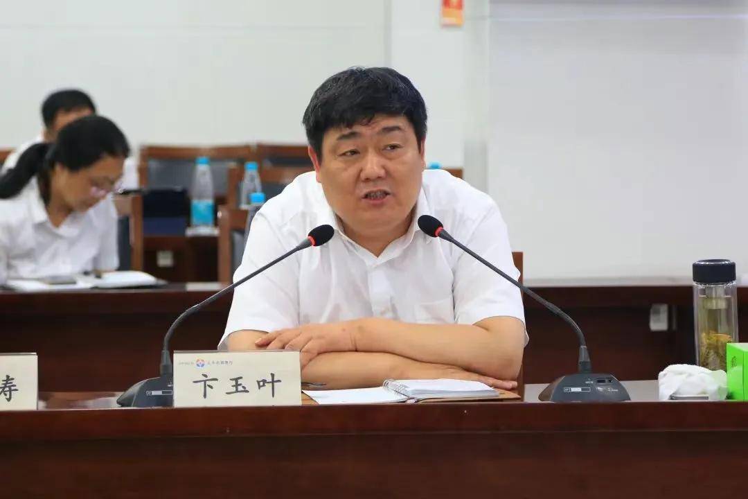 韦斯特罗斯vs赫尔辛堡_江苏最大农商行原董事长被查韦斯特罗斯vs赫尔辛堡，另一农信系统出身的“老银行人”同日被查