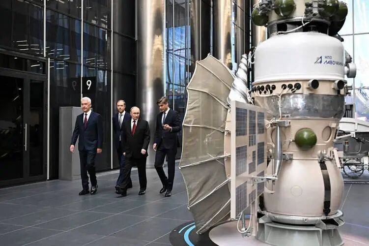 体育皇冠信用网站_时代变了!中俄达成“史无前例”的合作体育皇冠信用网站,普京亲自视察,向中国开放“压箱底技术”,可惜为时已晚