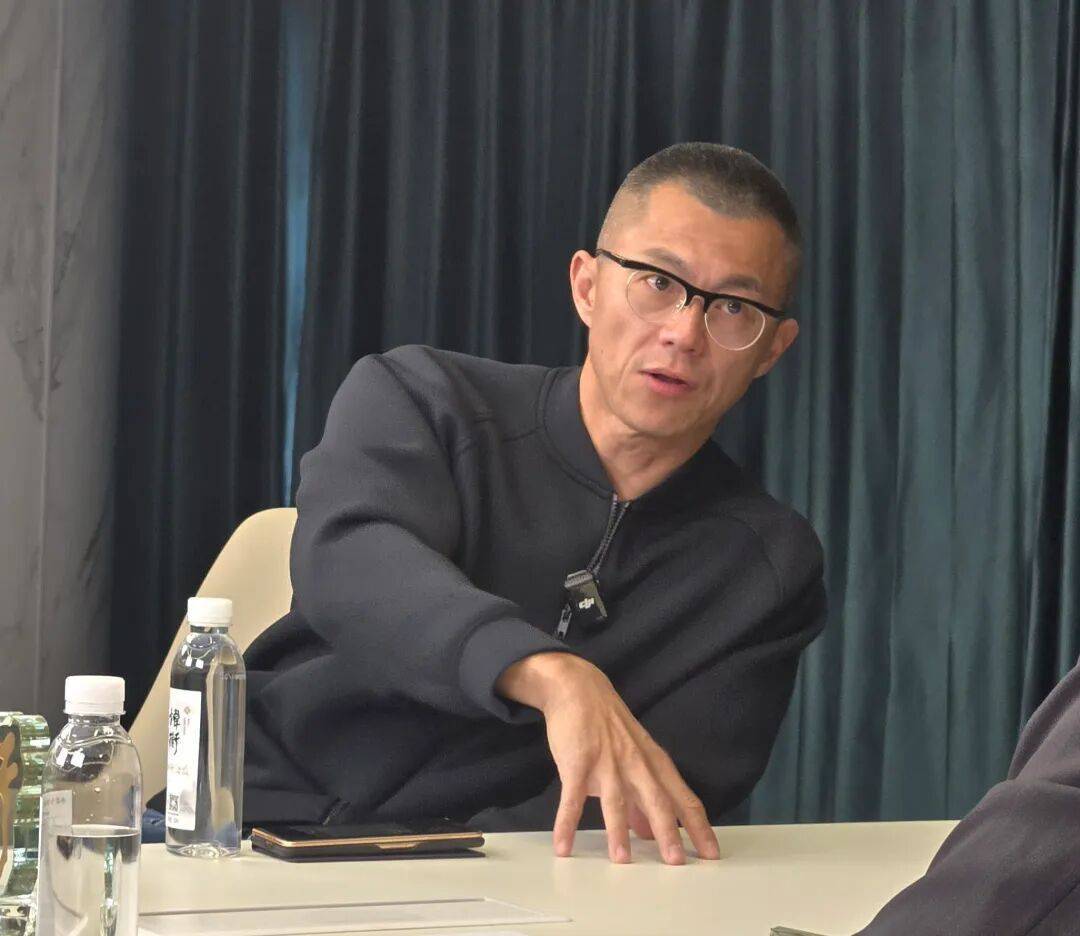 皇冠信用盘网址_独家采访丨陈震首次还原撞车事件