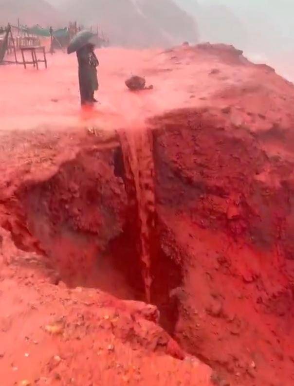 皇冠信用盘结算日是哪天
_罕见!伊朗霍尔木兹岛遭遇强降雨皇冠信用盘结算日是哪天
,部分海域变成“血色海洋”