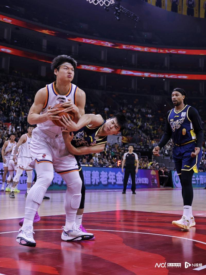 皇冠信用网会员_广东男篮主场完败于上海皇冠信用网会员，杜锋：命中率太低，不该随便放松