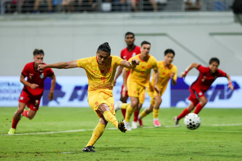 世界杯2026年美加墨_国足2比1击败新加坡世界杯2026年美加墨，延续两队交手43年不败战绩