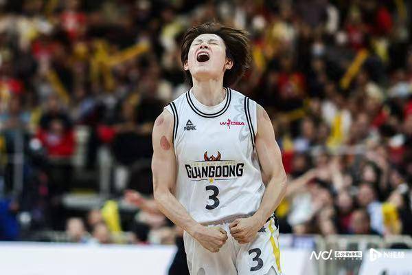 皇冠信用网怎么注册_广东女篮客场再胜四川拿到冠军点皇冠信用网怎么注册！杨舒予、杨力维合砍43分