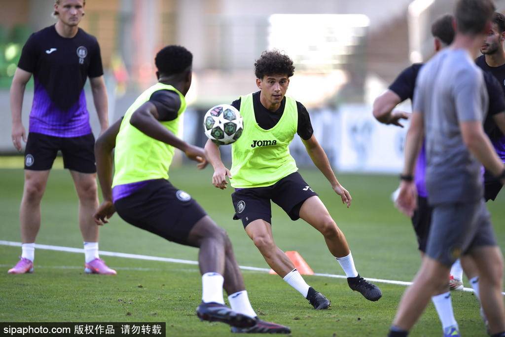 富山胜利vs熊本深红_曼联尴尬了！2500万买了俩支升班马都不要的门将富山胜利vs熊本深红，原因曝光太扎心