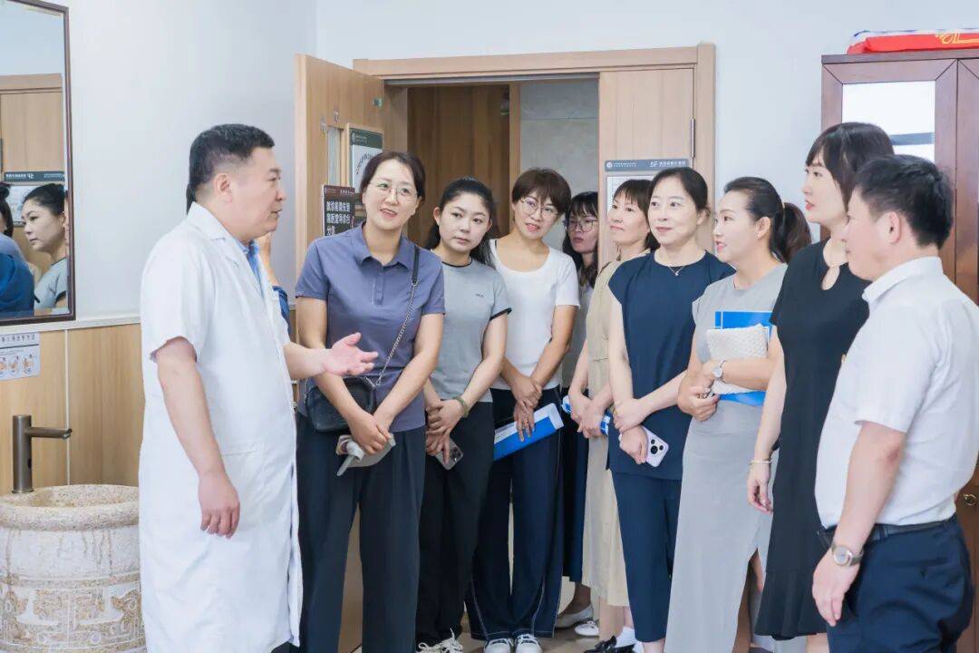 哈韦尔斯vs奥斯纳布鲁克_沈阳市皇姑区三台子街道领导李晓林一行到辽宁中医药大学附属第二医院参观调研