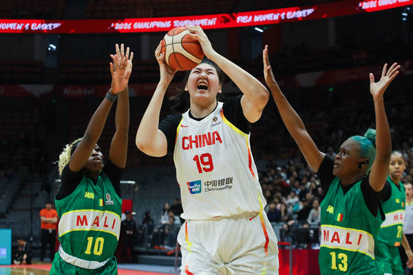 荷兰 vs 日本_世界杯资格赛-李月汝21+11韩旭14分 中国女篮首战胜马里